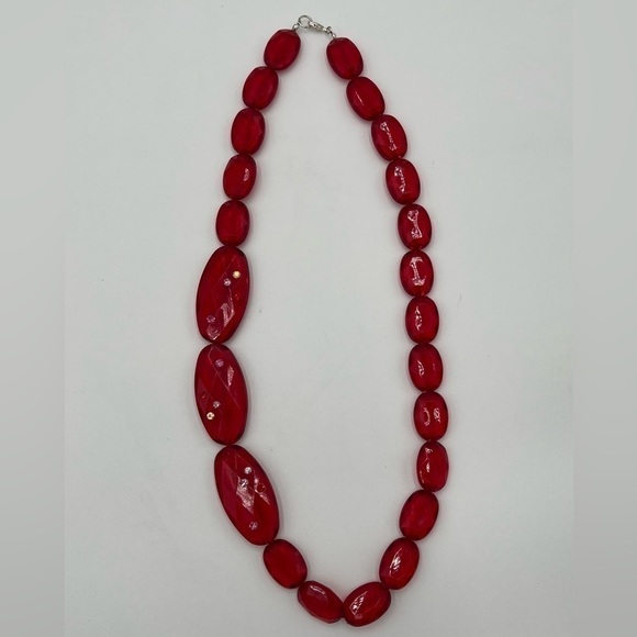 Eye Catching Bling Red Necklace - Picture 1 of 5